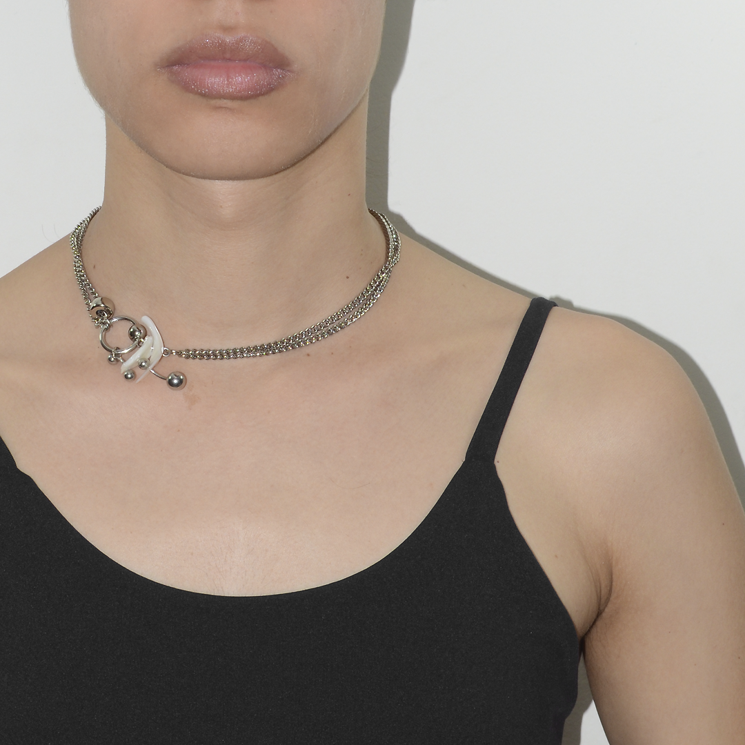 gargantilha e. kelly