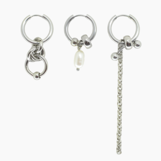 conjunto de brincos e. ingridi