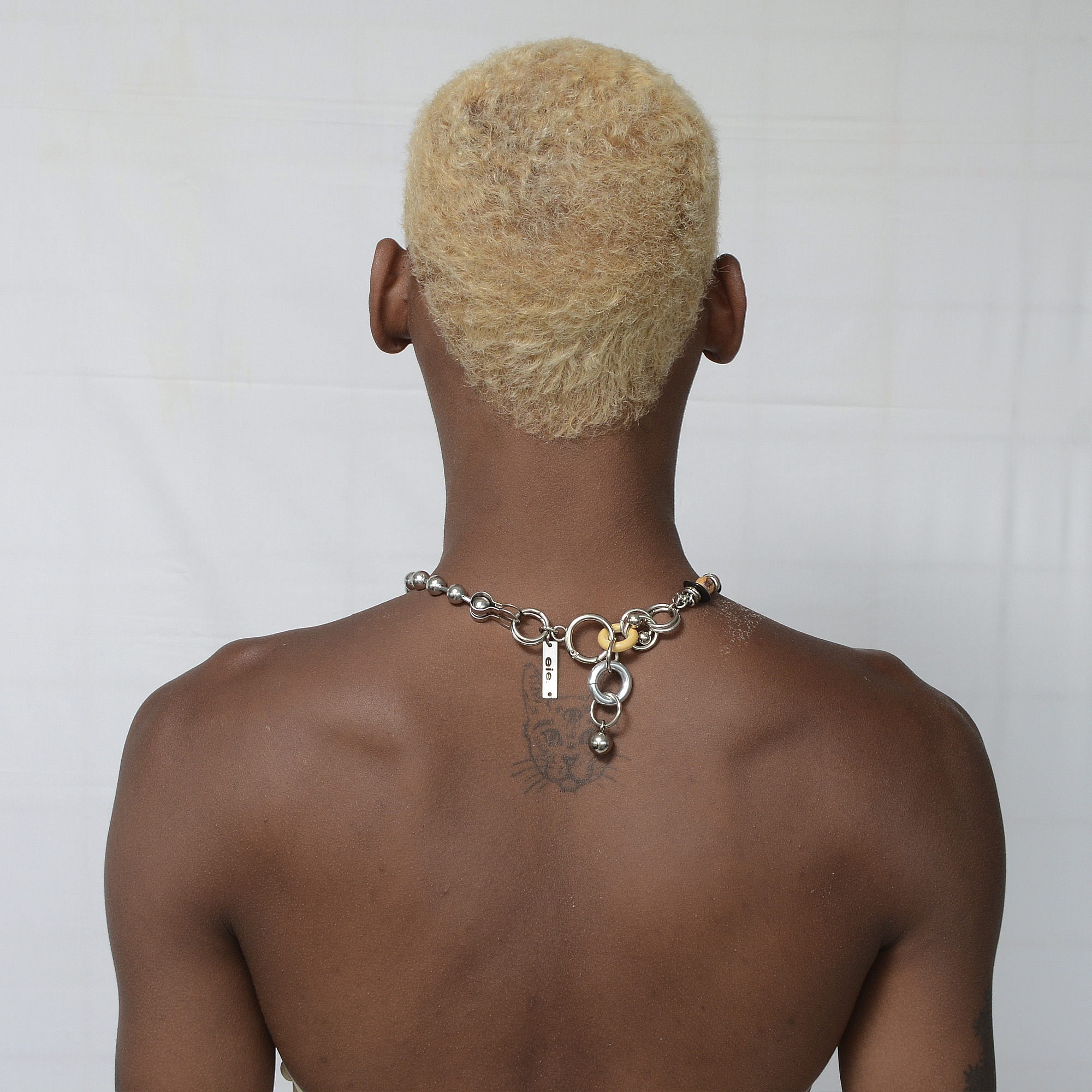 colar furacãoeie.12