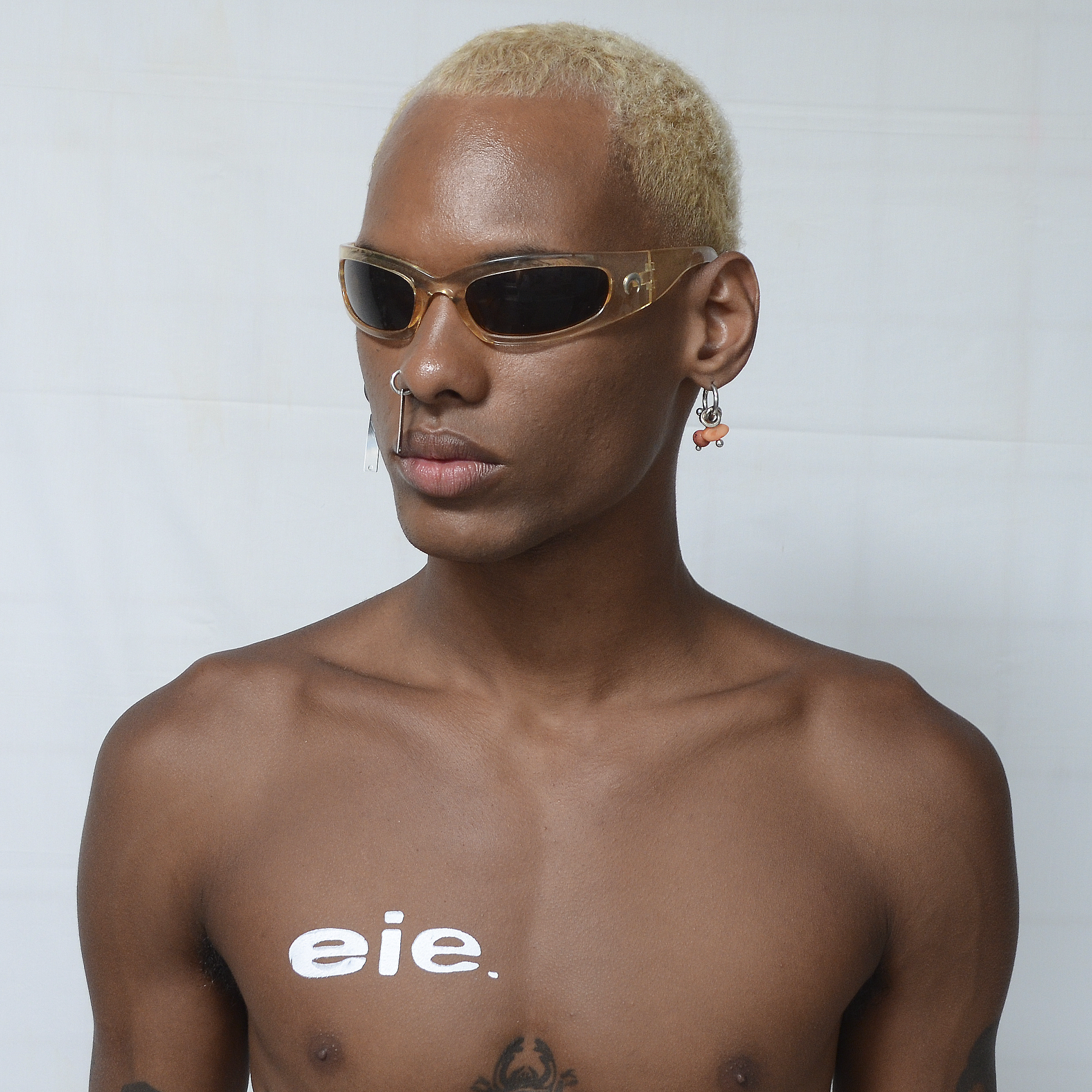 conjunto de brincos furacãoeie.01