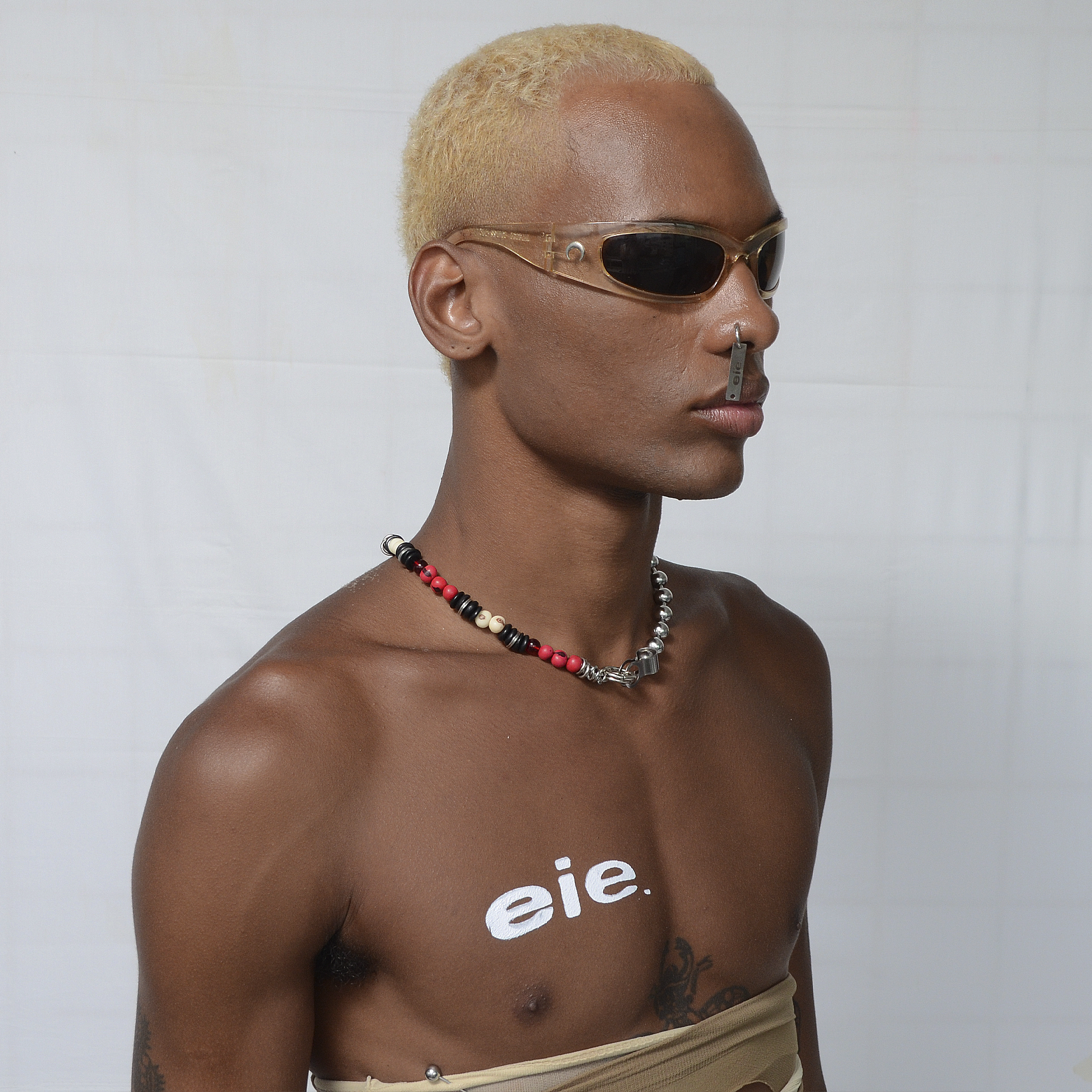 colar furacãoeie.15