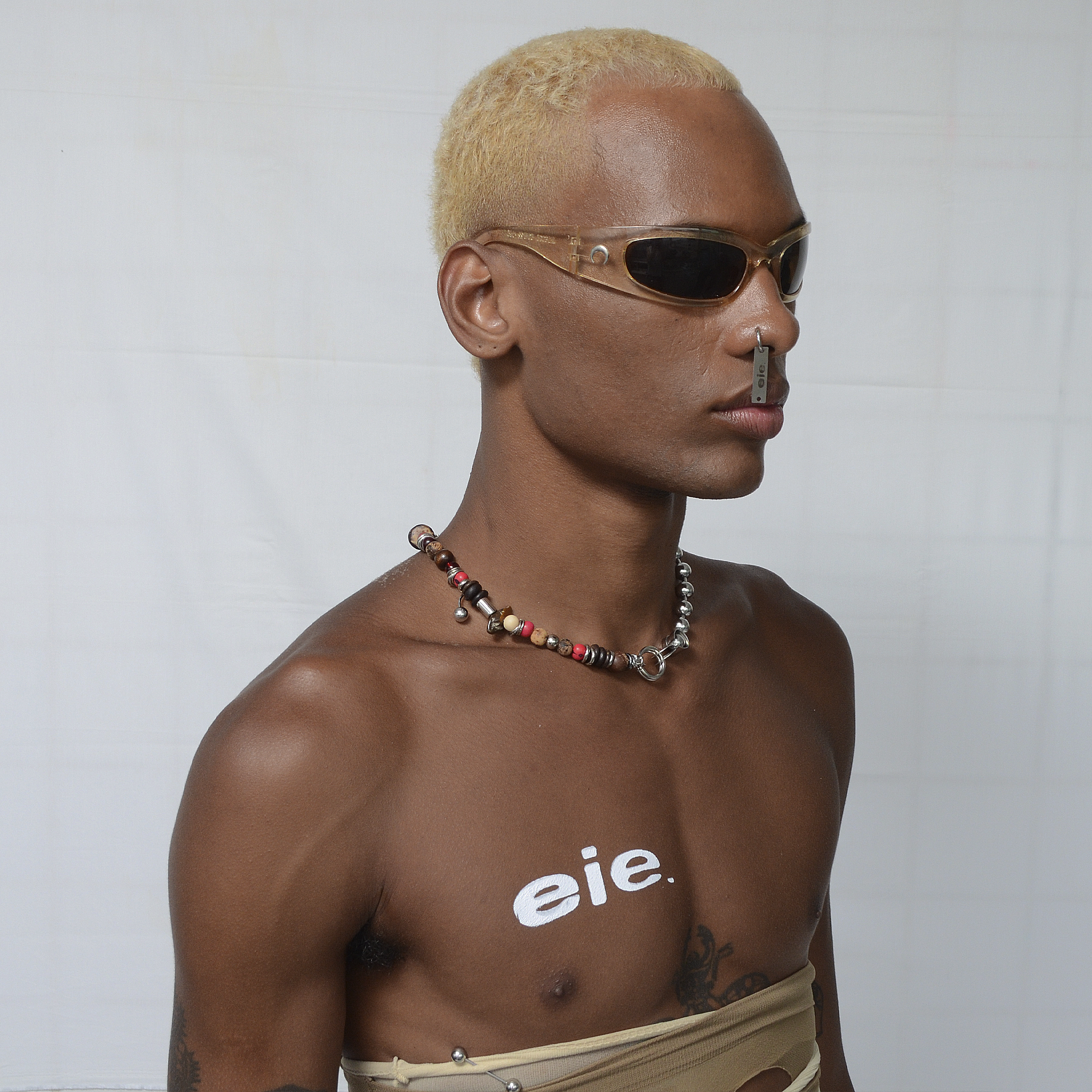 colar furacãoeie.17