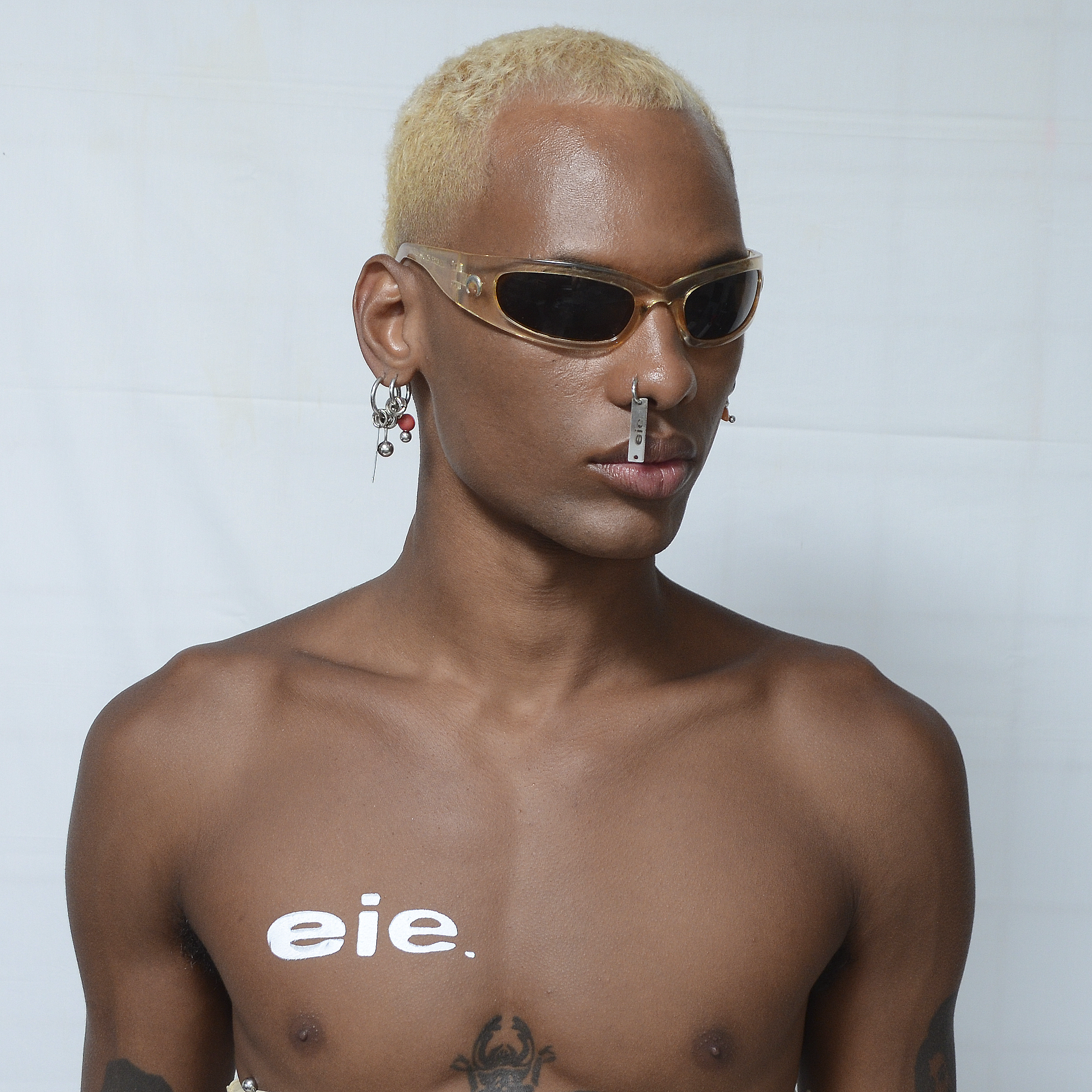 conjunto de brincos furacãoeie.01