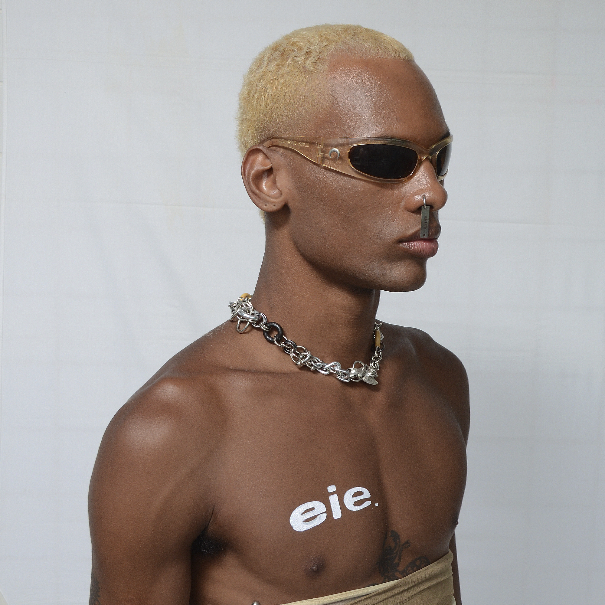 colar furacãoeie.18