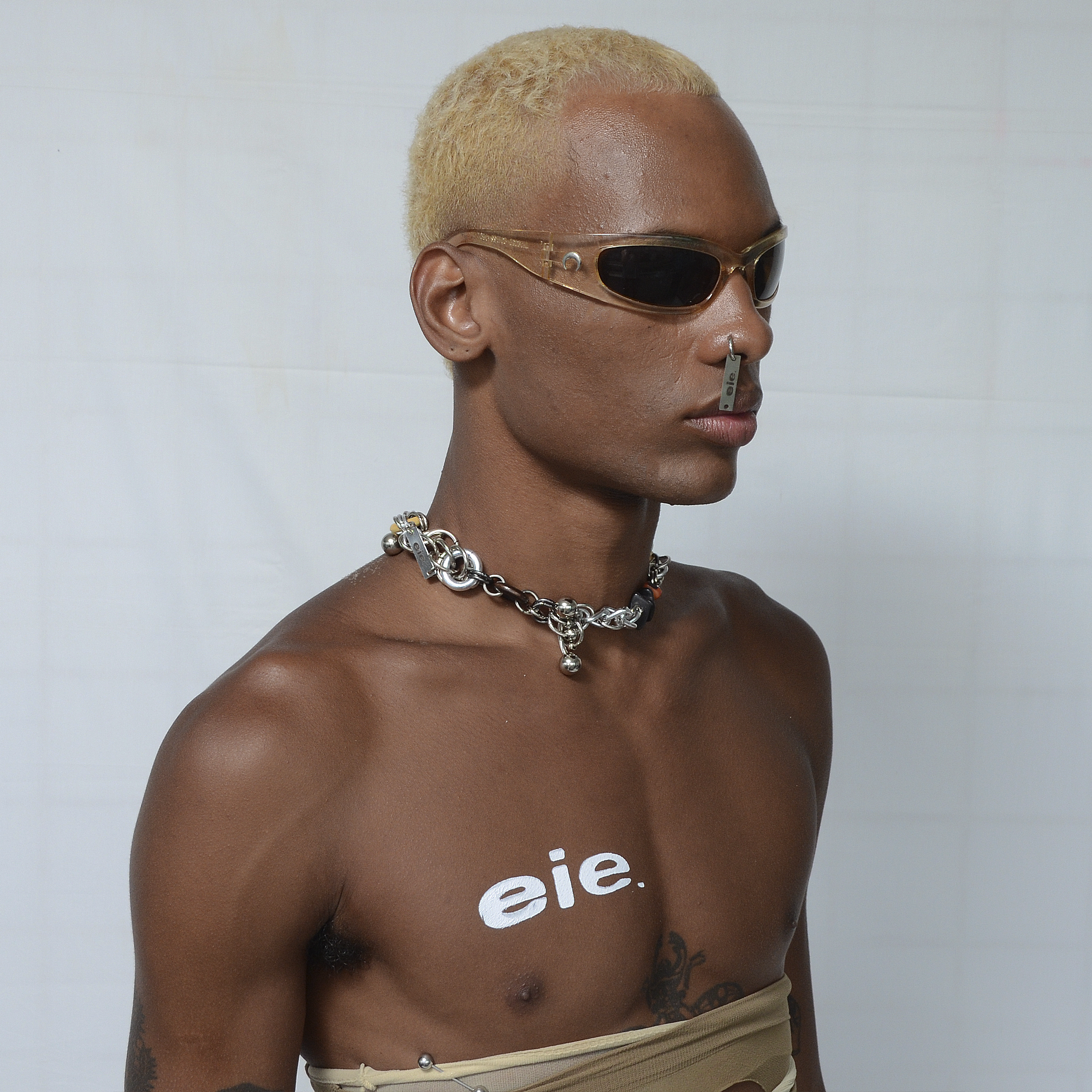 colar furacãoeie.18